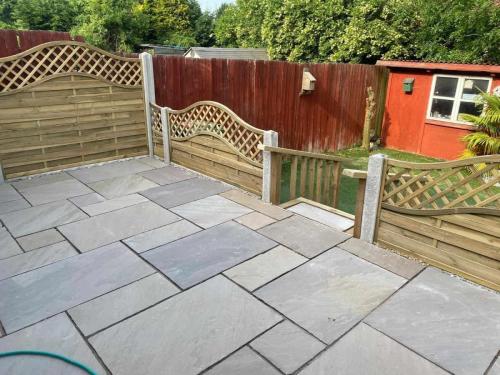 backyard-fence-fitters-birmingham-b6