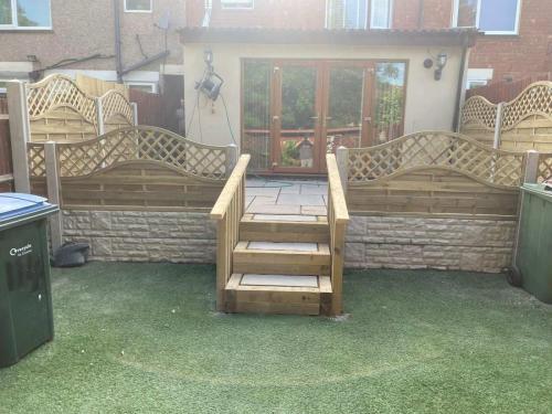 expert-fence-installers-birmingham-b10
